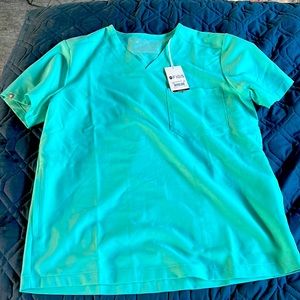 NWT Figs Aqua Scrub Top M
